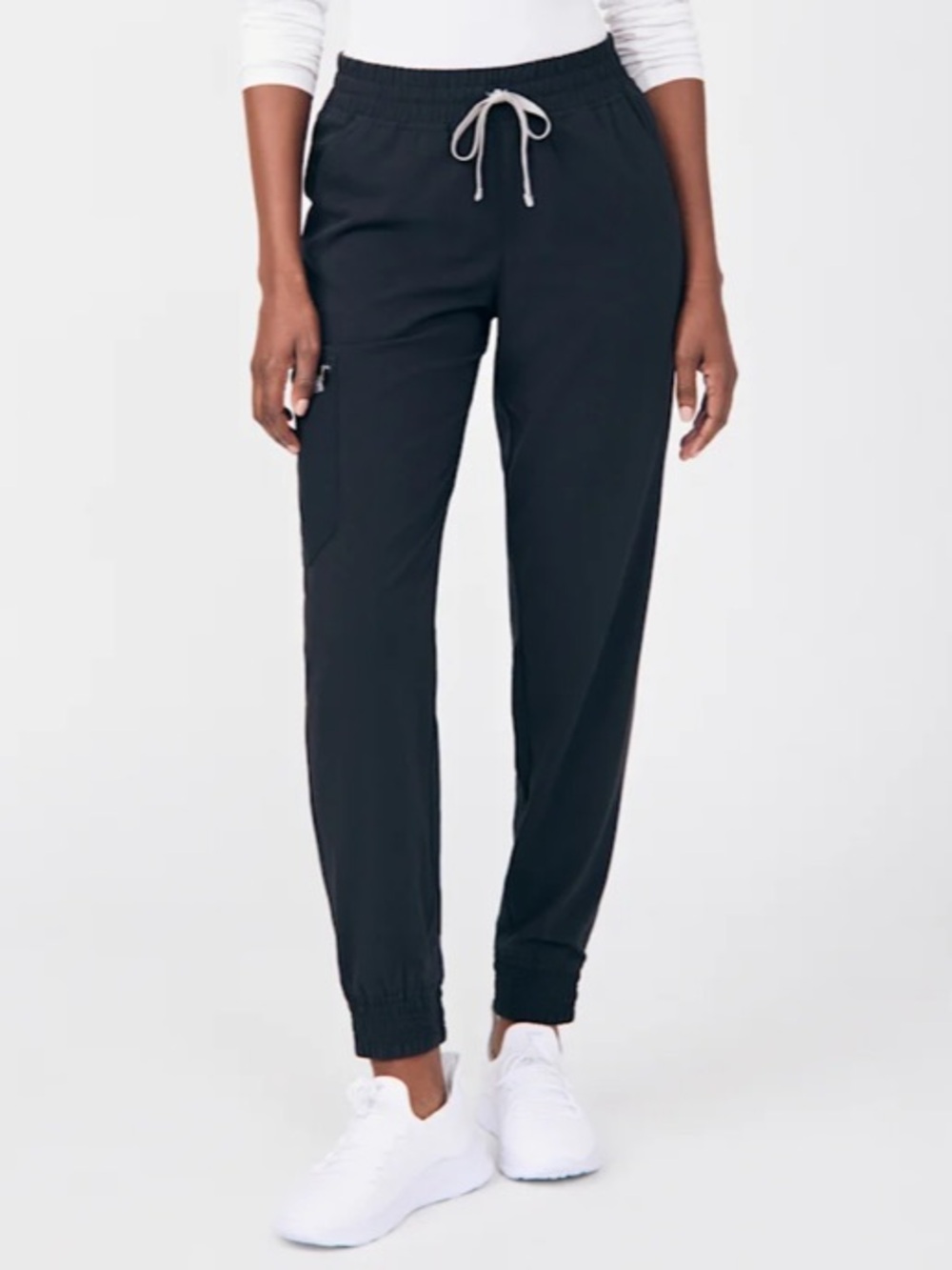 Beyond Scrubs - Serene 6-Pocket Cargo Jogger